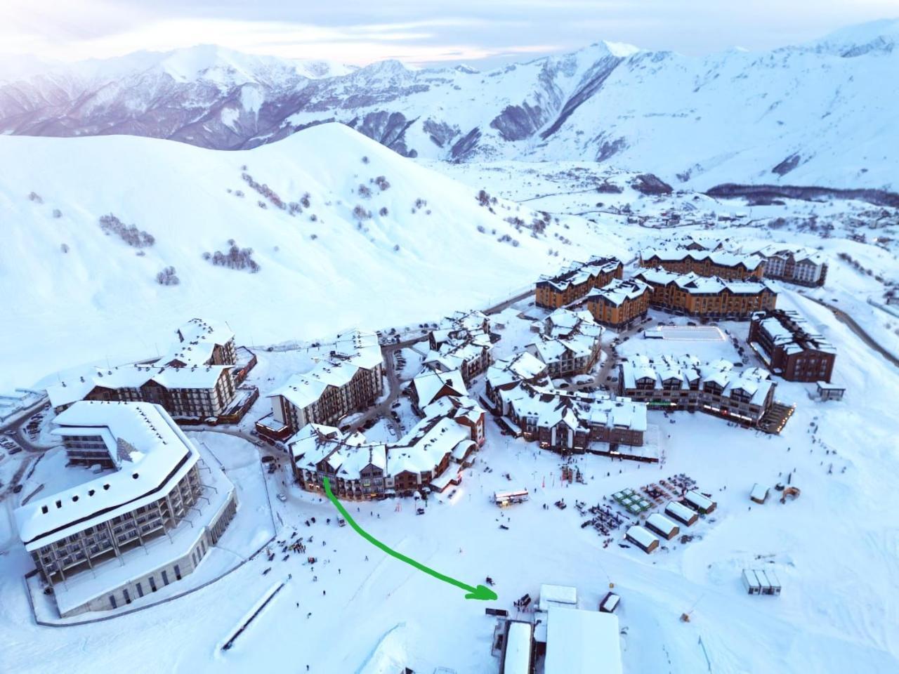 New Gudauri Apartment Near The Ski Lift Extérieur photo